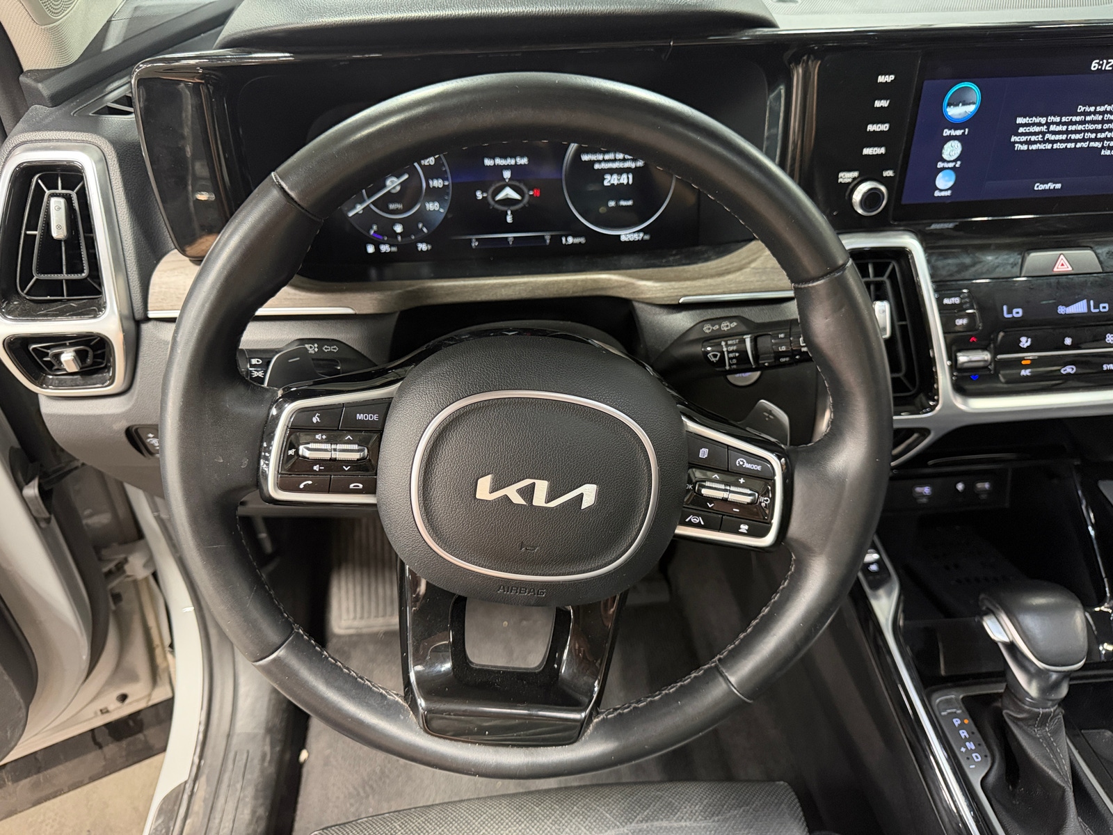 Thumbnail: 2022 Kia Sorento - 4
