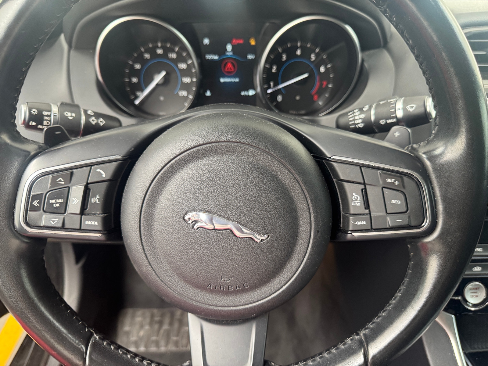 Thumbnail: 2019 Jaguar XE - 4