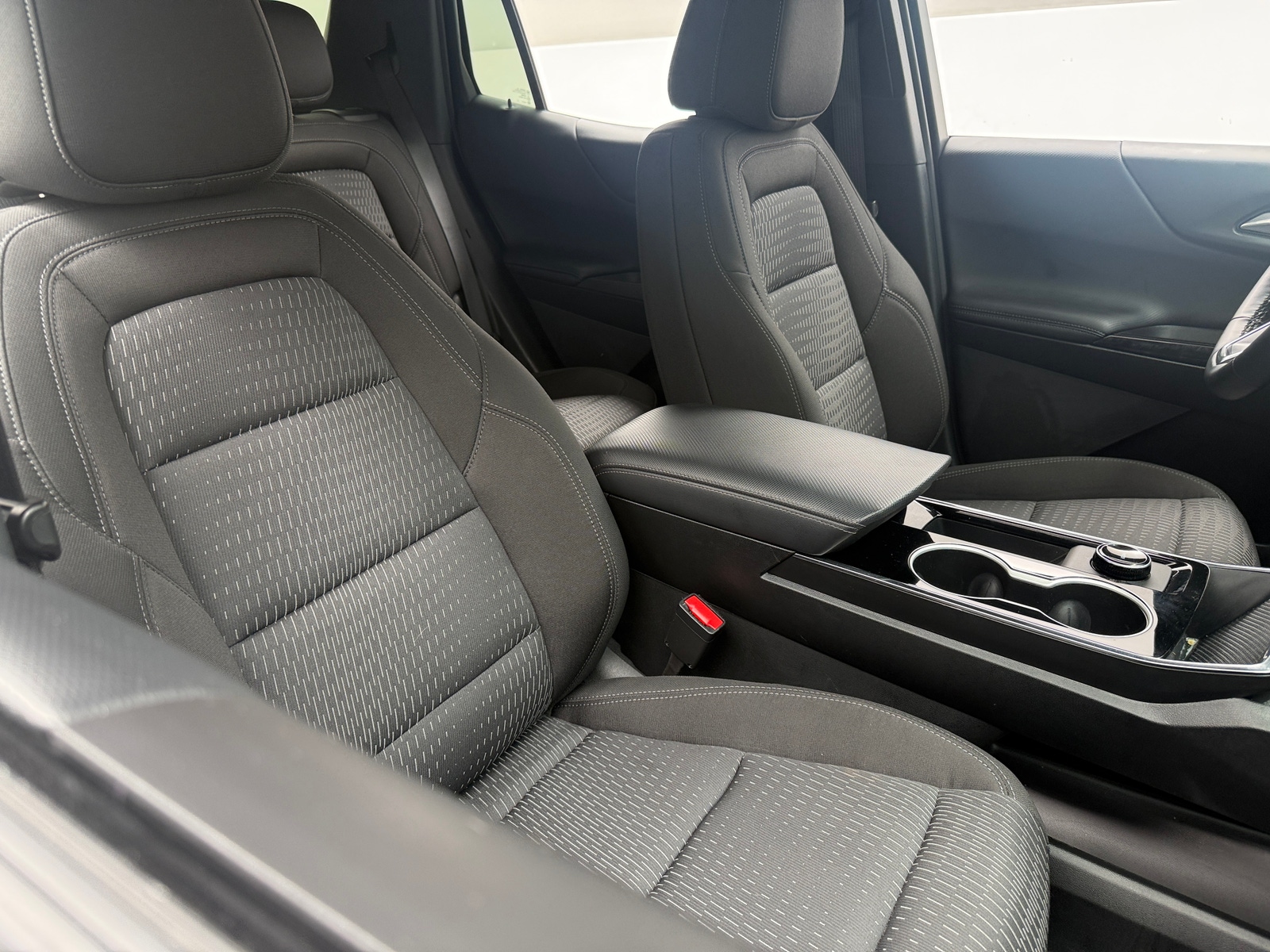 Thumbnail: 2026 Chevrolet Equinox - 2