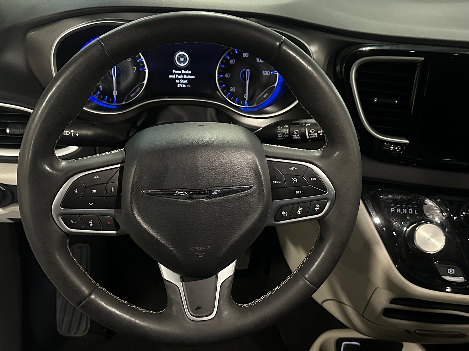 Thumbnail: 2024 Chrysler Pacifica - 4