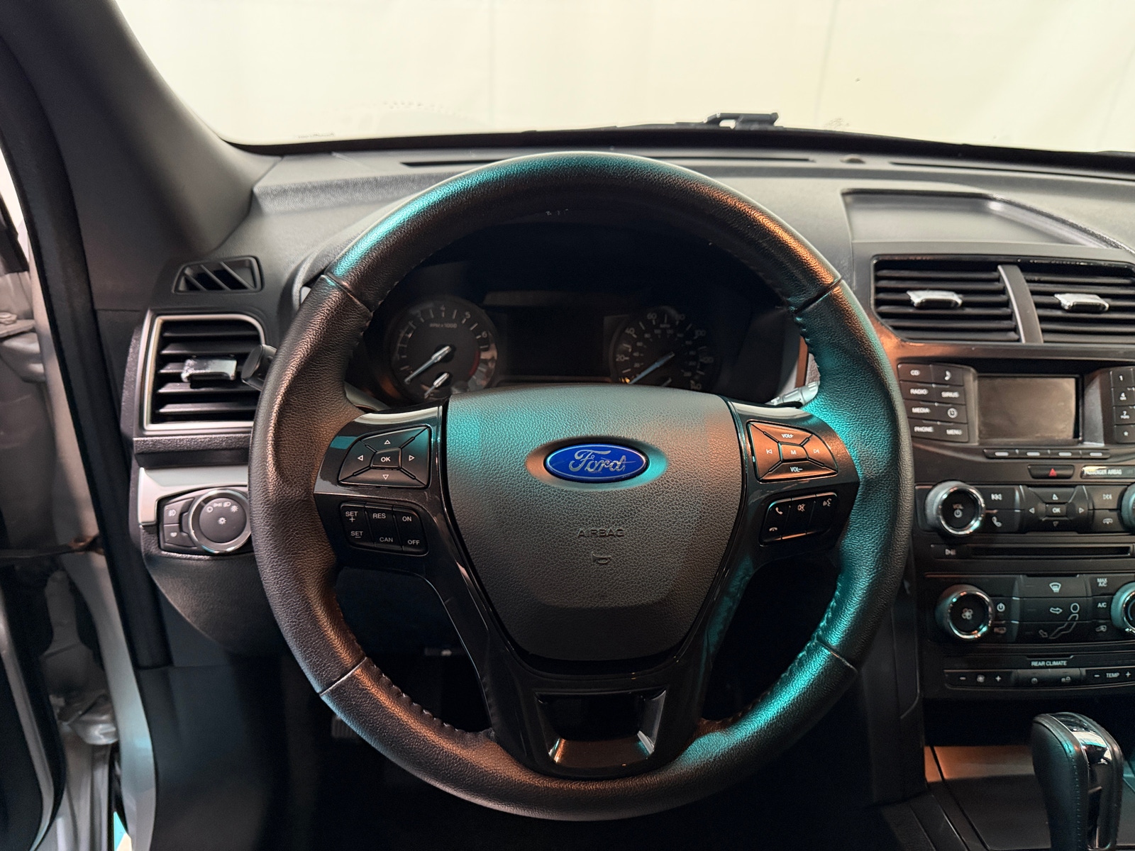 Thumbnail: 2017 Ford Explorer - 5