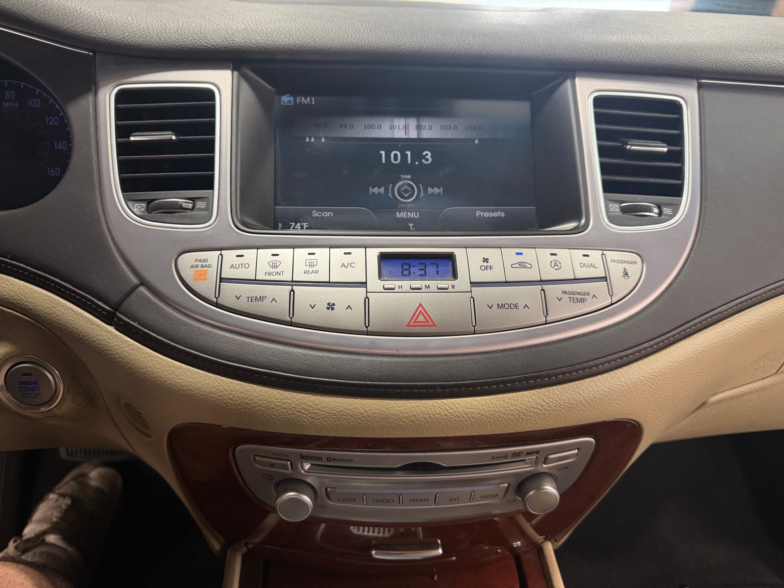 Thumbnail: 2013 Hyundai Genesis - 3