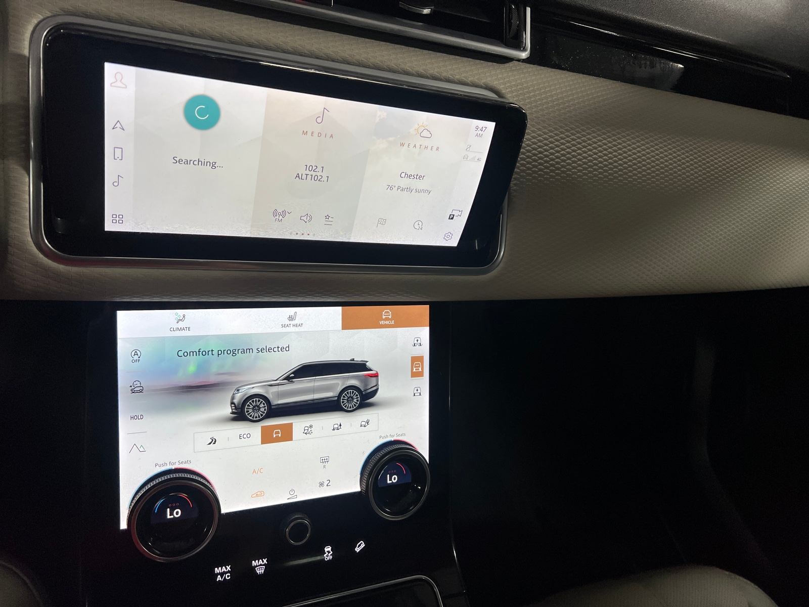 Thumbnail: 2023 Land Rover Range Rover Velar - 3