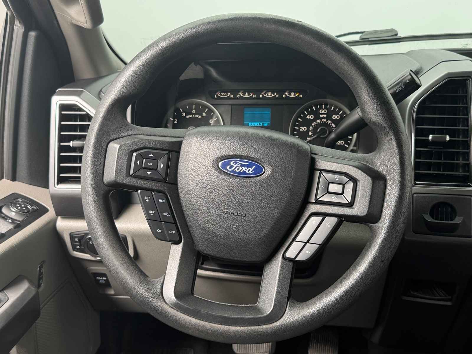 Thumbnail: 2019 Ford Econoline - 5