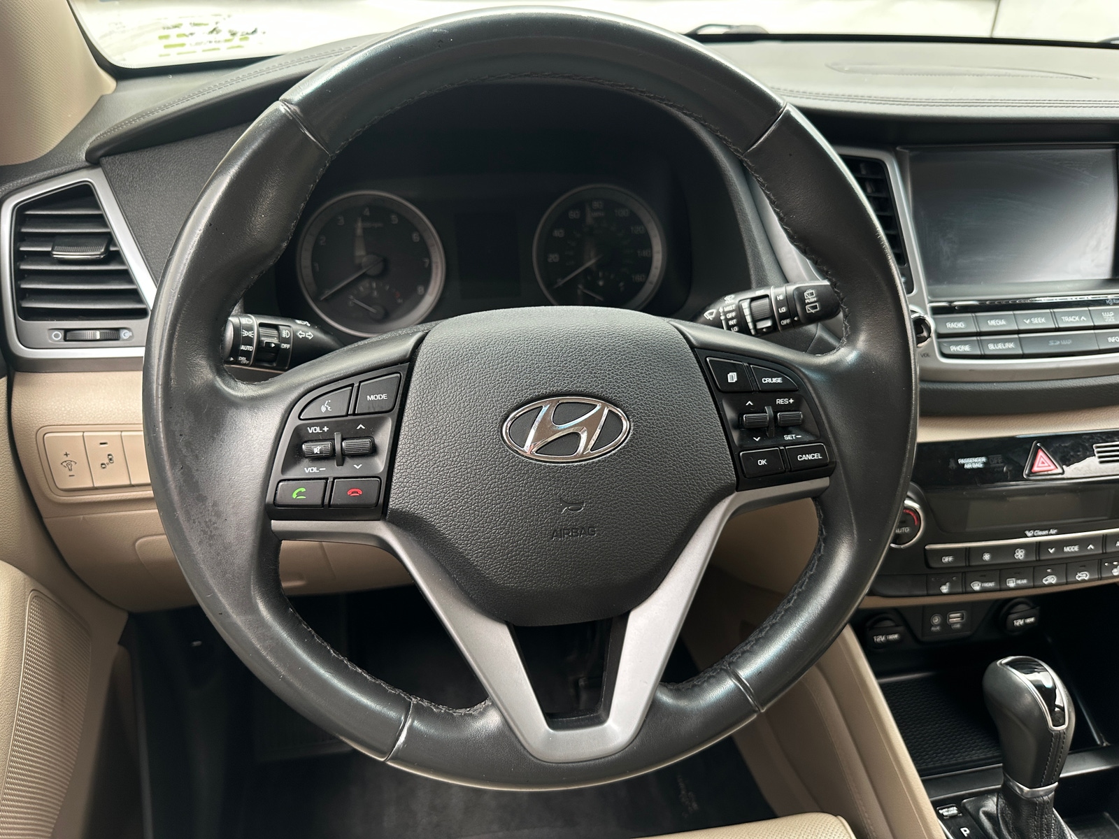 Thumbnail: 2016 Hyundai Tucson - 4