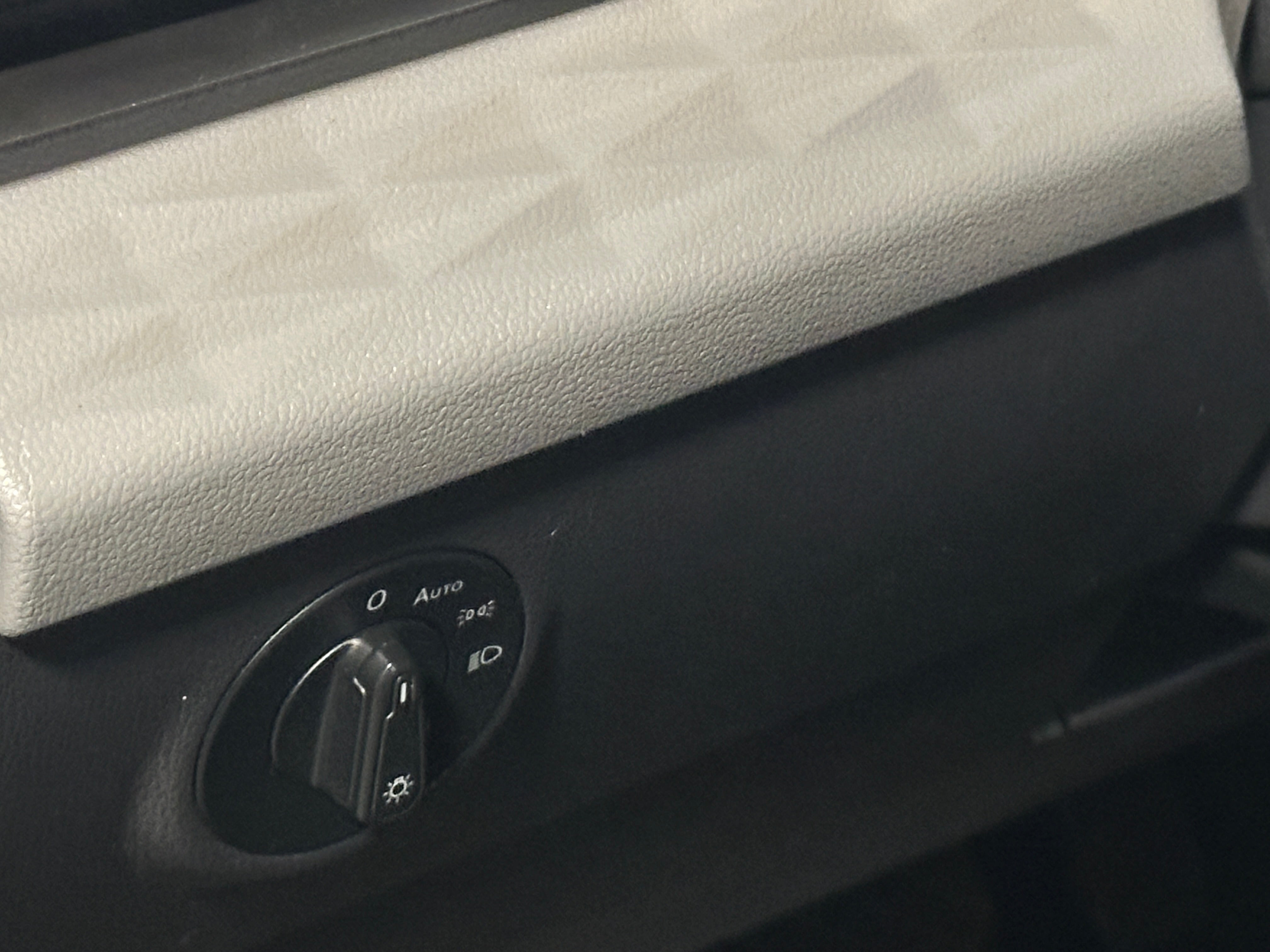 2023 Volkswagen Taos S - Photo 8