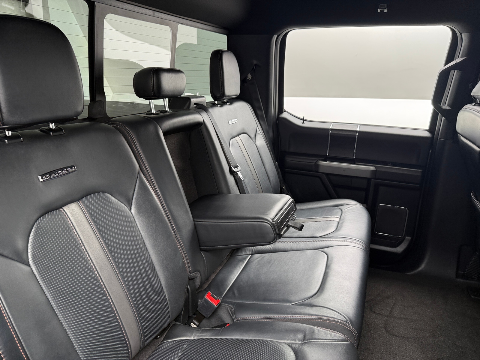 Thumbnail: 2019 Ford Econoline - 5