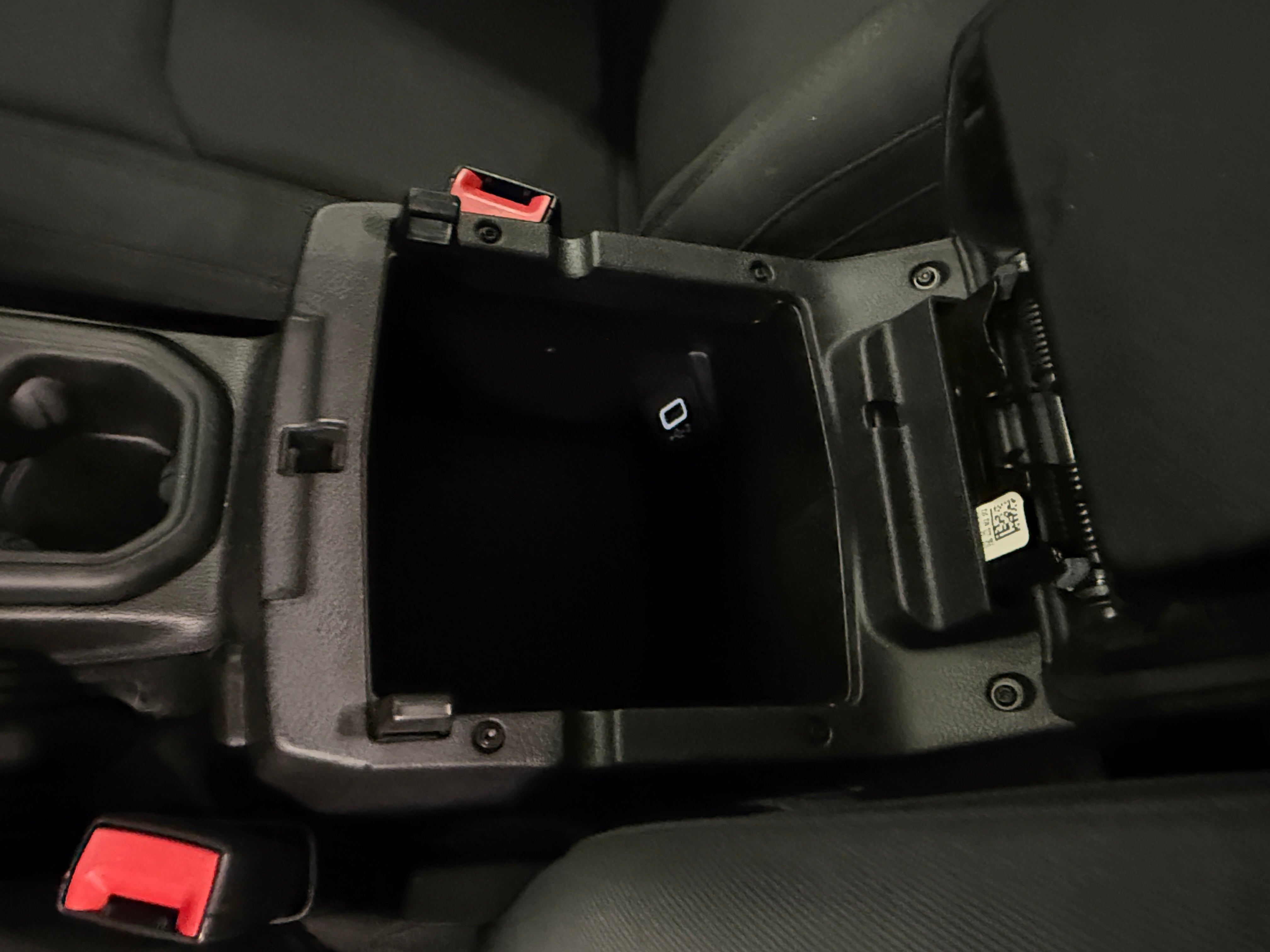 2021 Jeep Wrangler Sport S - Photo 12