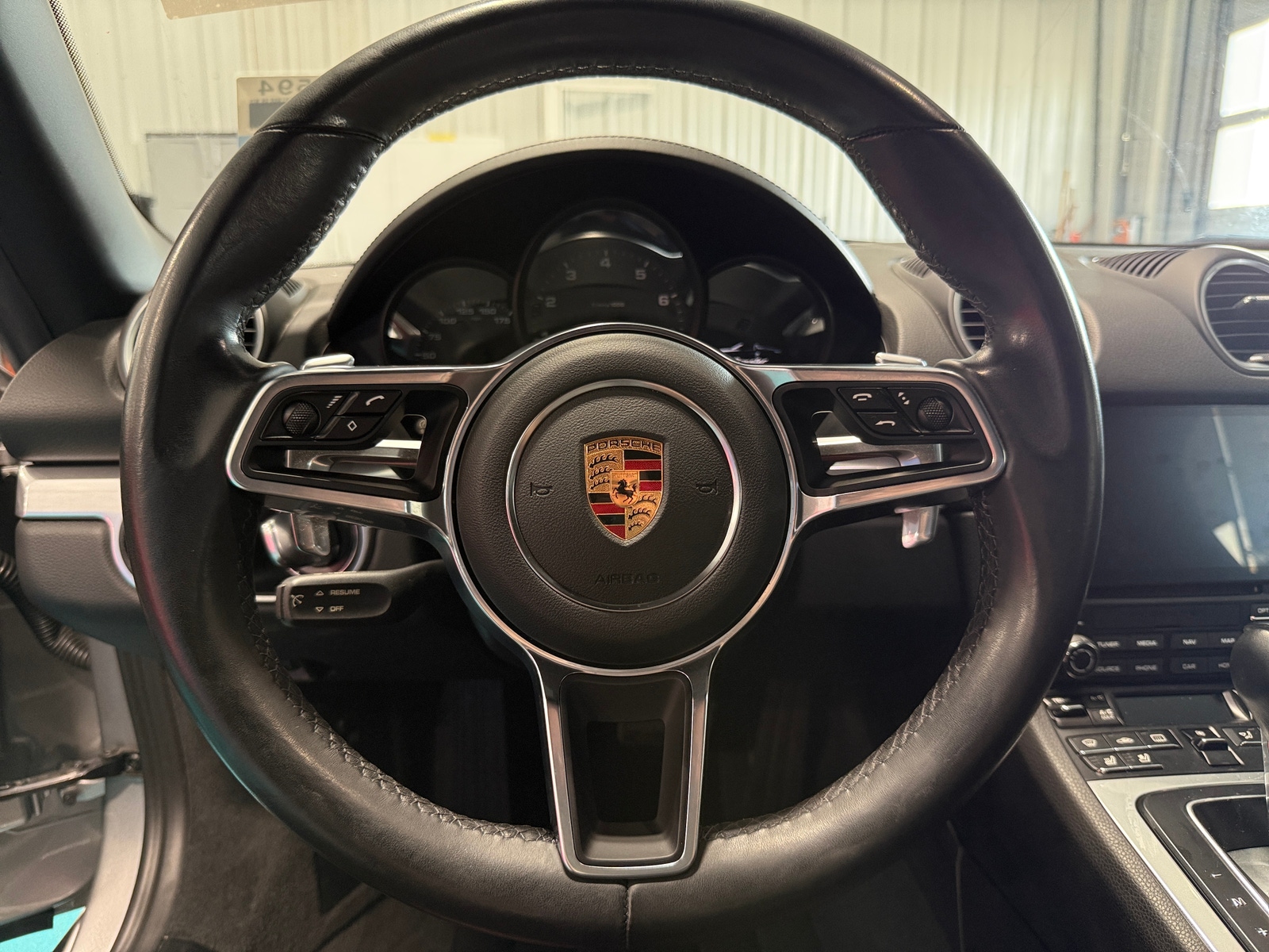 Thumbnail: 2018 Porsche 718 Boxster - 3