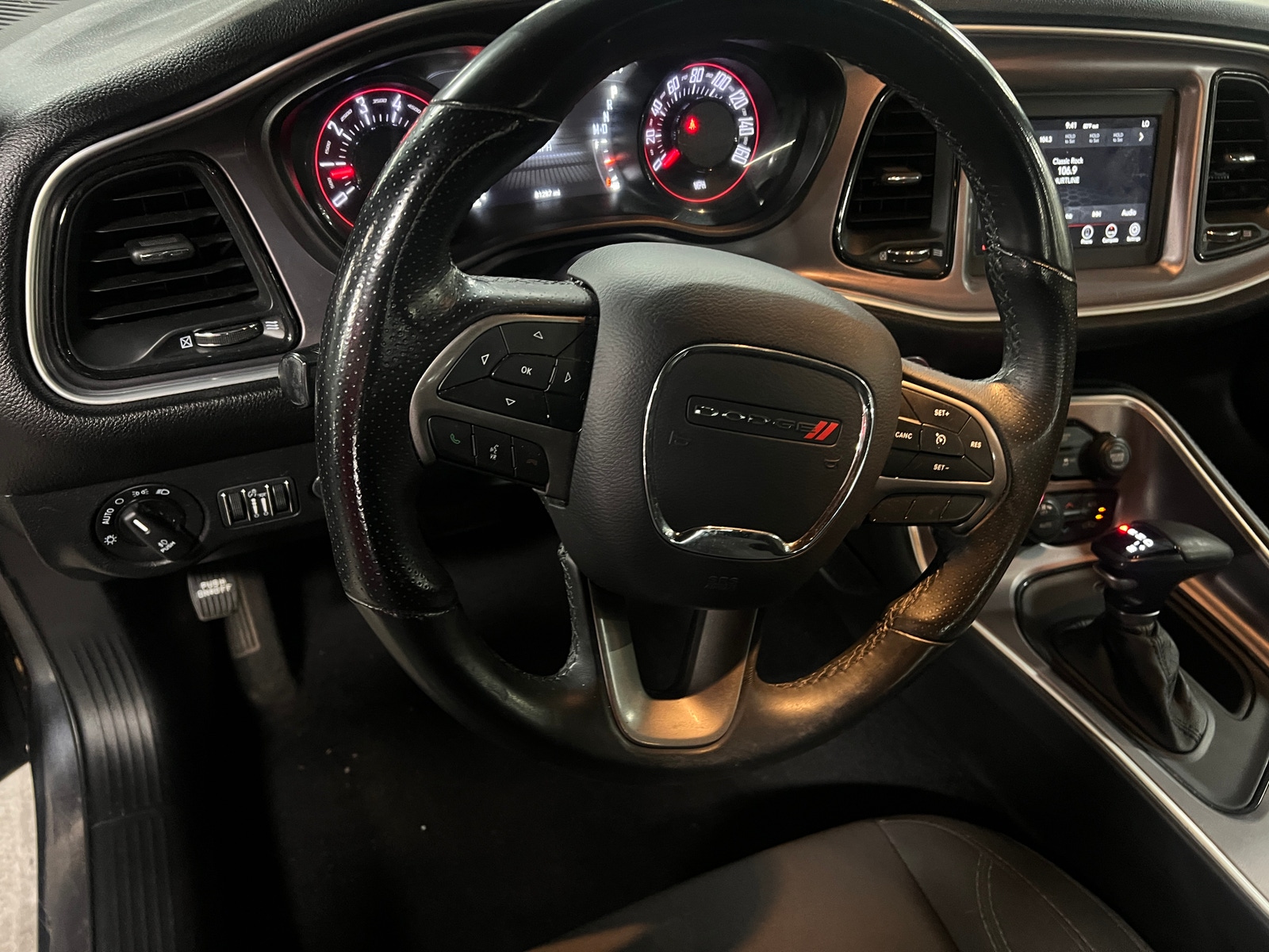 Thumbnail: 2019 Dodge Challenger - 4