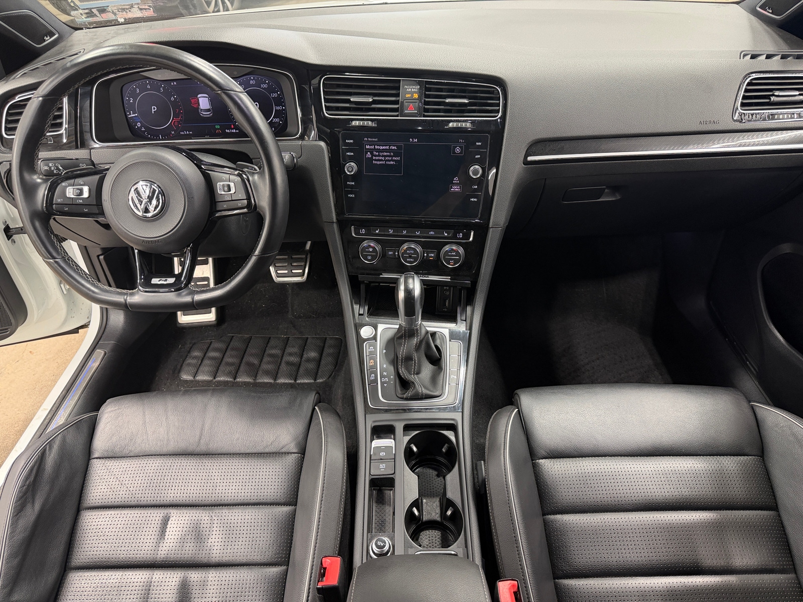 Thumbnail: 2018 Volkswagen Golf - 2