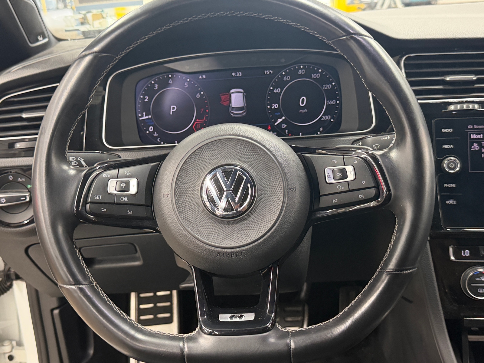 Thumbnail: 2018 Volkswagen Golf - 4