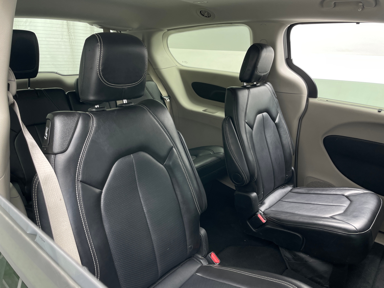 Thumbnail: 2024 Chrysler Pacifica - 5