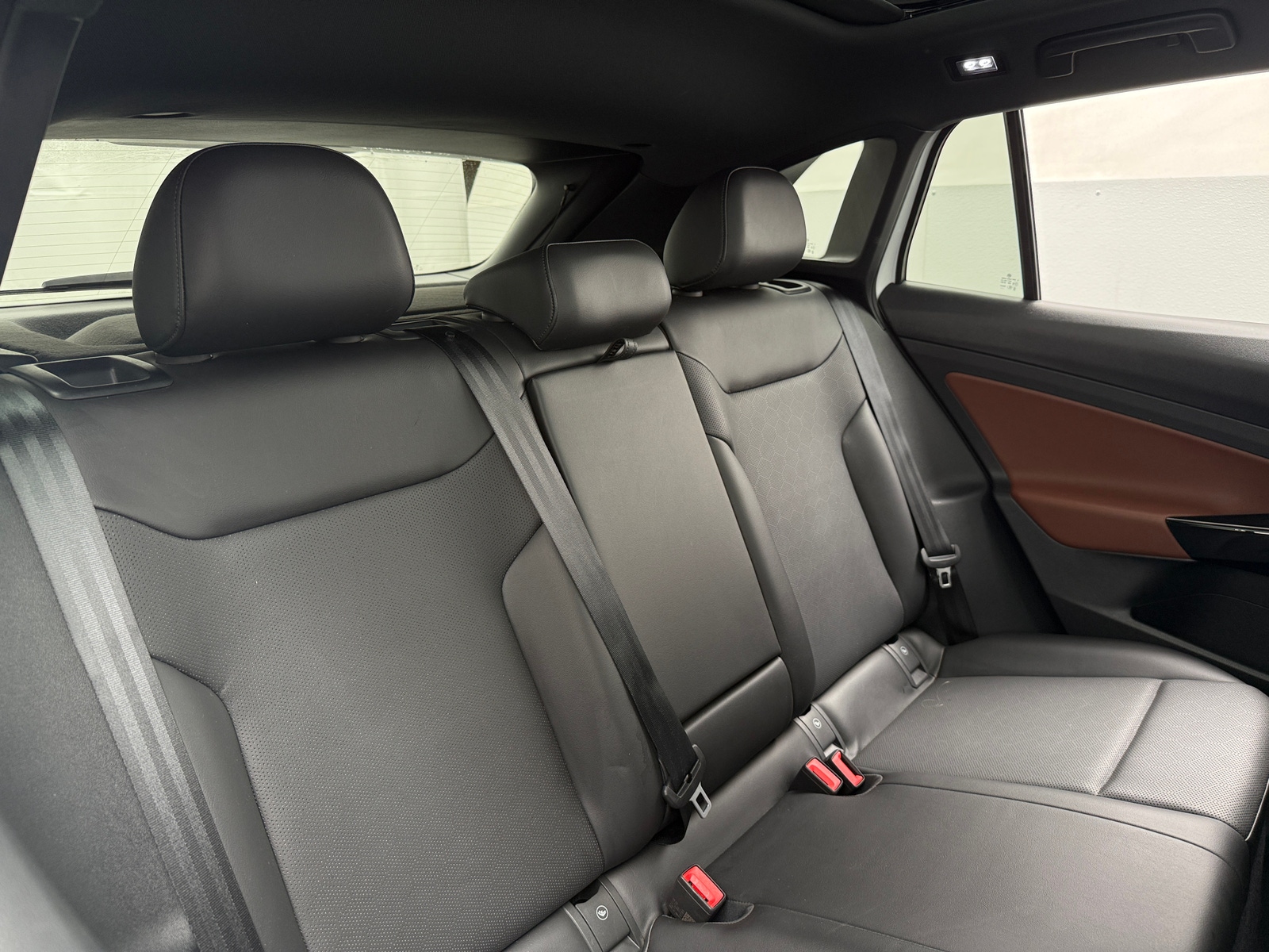 Thumbnail: 2021 Volkswagen ID.4 - 5