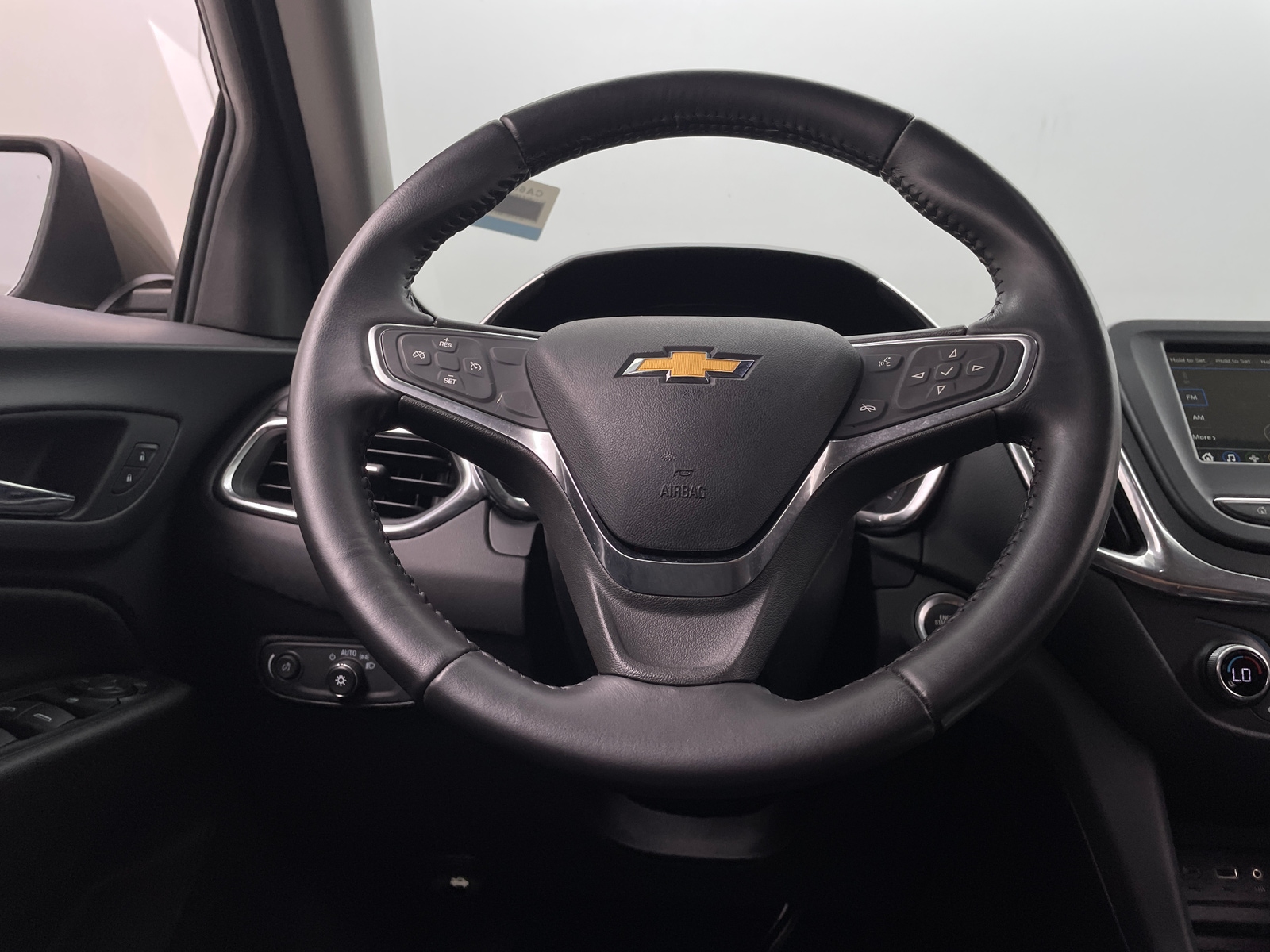 Thumbnail: 2019 Chevrolet Equinox - 5
