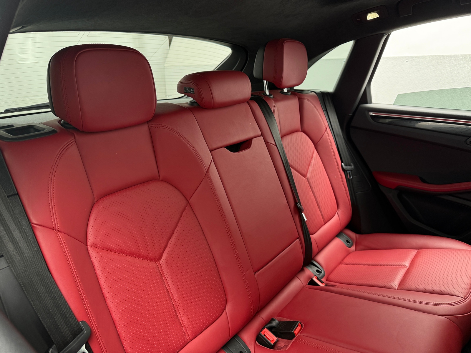 Thumbnail: 2018 Porsche Macan - 5