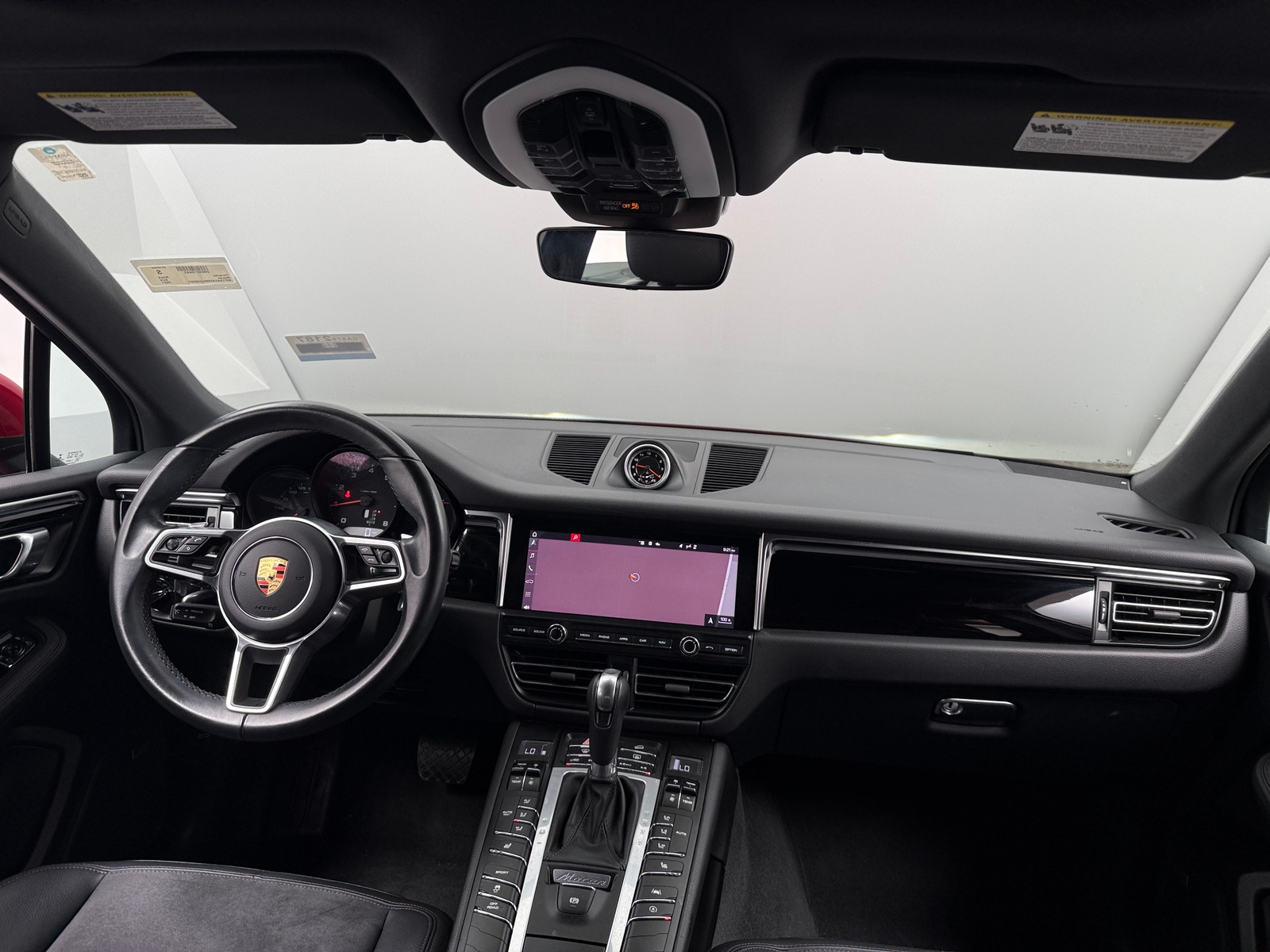 Thumbnail: 2021 Porsche Macan - 2