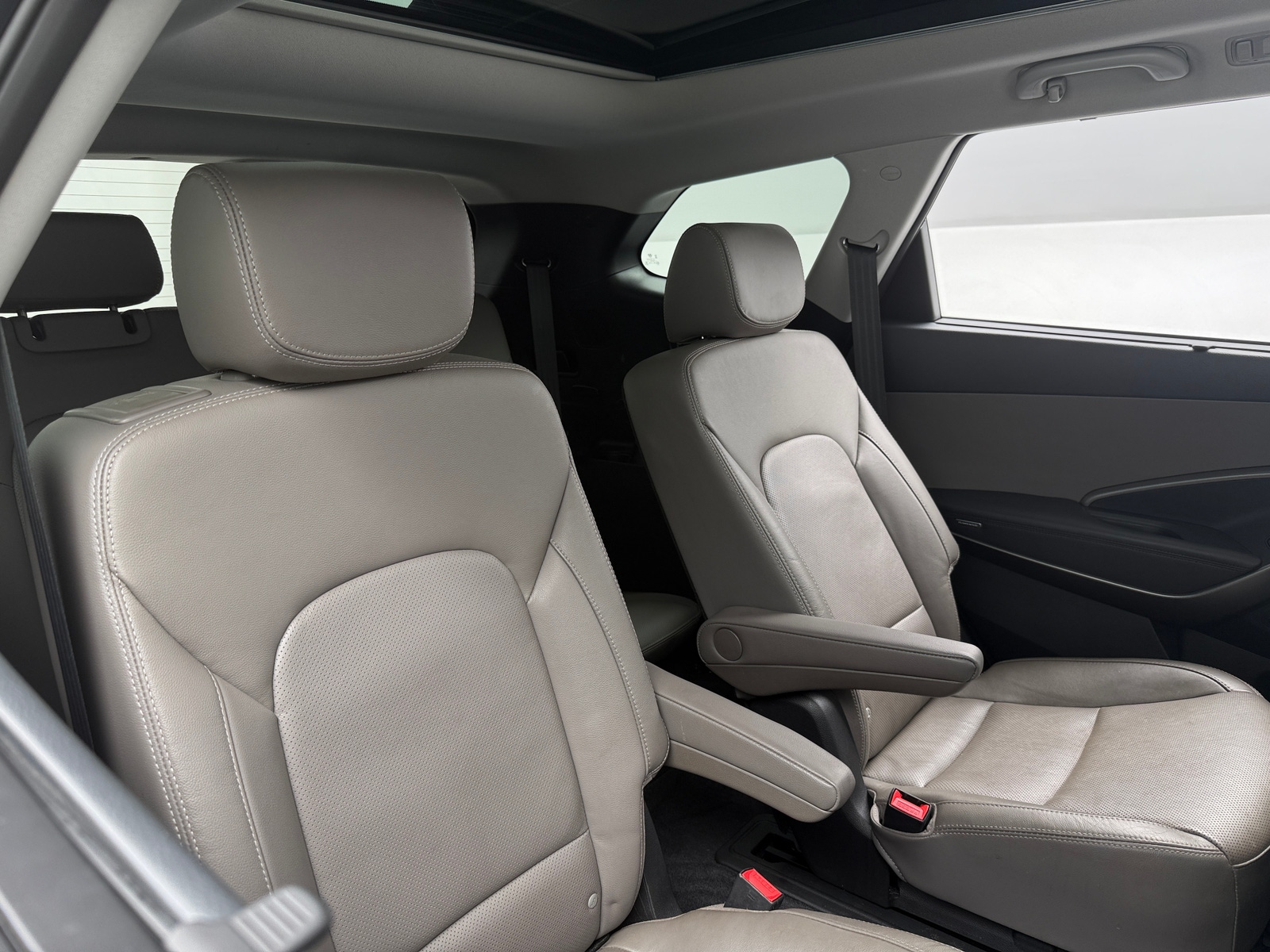 Thumbnail: 2018 Hyundai Santa Fe - 5