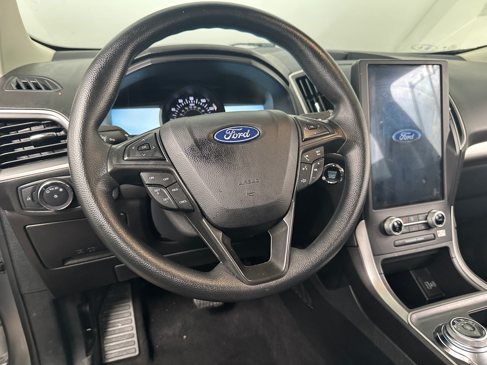 Thumbnail: 2022 Ford Edge - 5