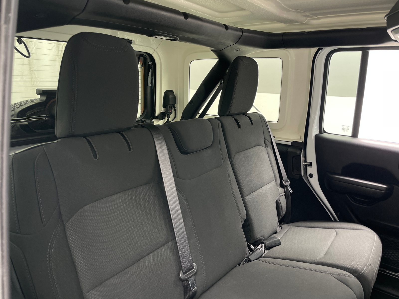 Thumbnail: 2020 Jeep Wrangler - 6