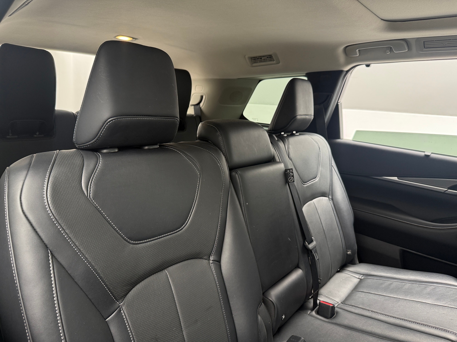 Thumbnail: 2023 INFINITI QX60 - 5