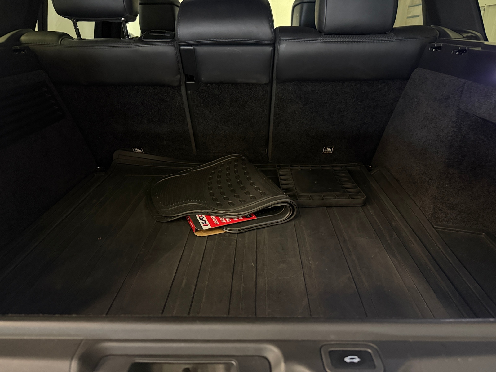 Thumbnail: 2018 Land Rover Range Rover - 6