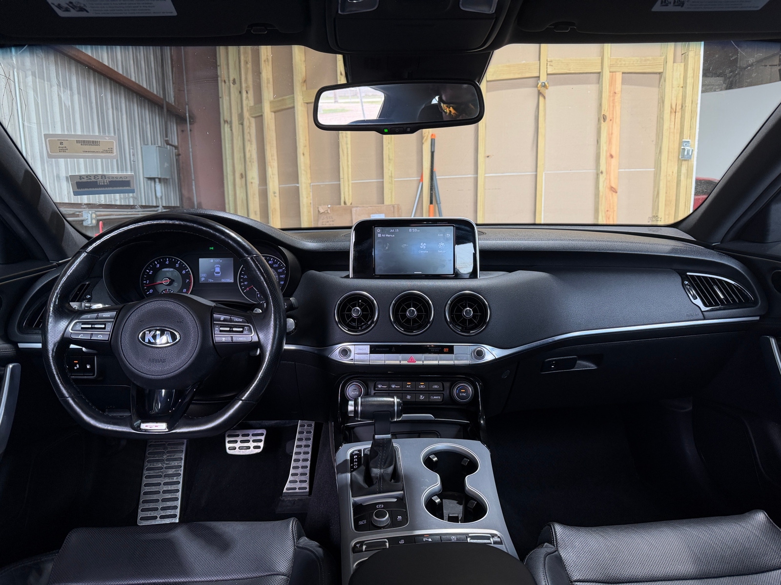 Thumbnail: 2018 Kia Stinger - 2