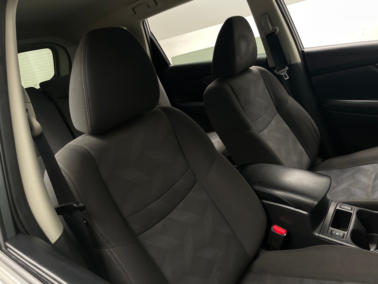Thumbnail: 2016 Nissan Rogue - 2