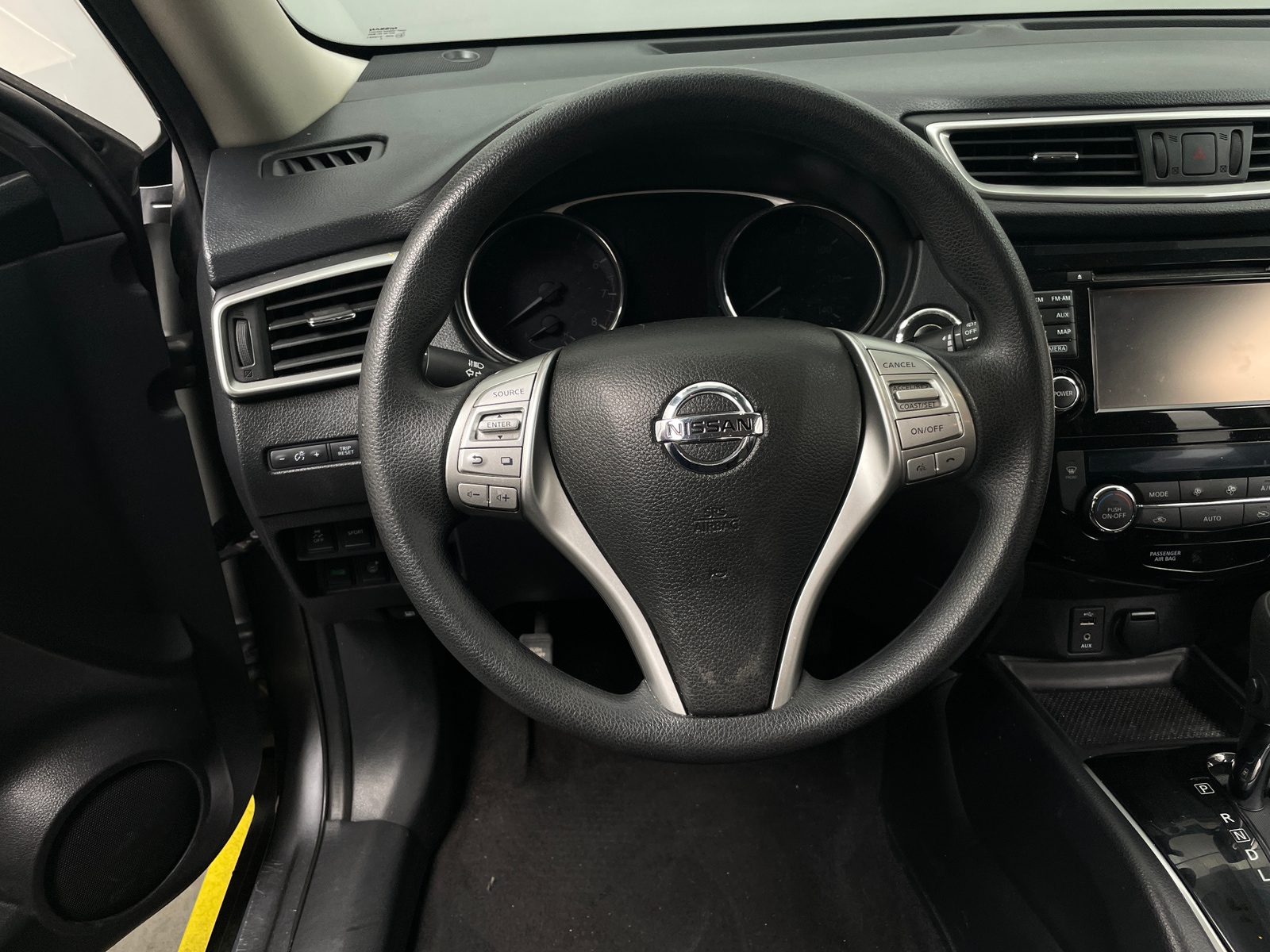 Thumbnail: 2016 Nissan Rogue - 5
