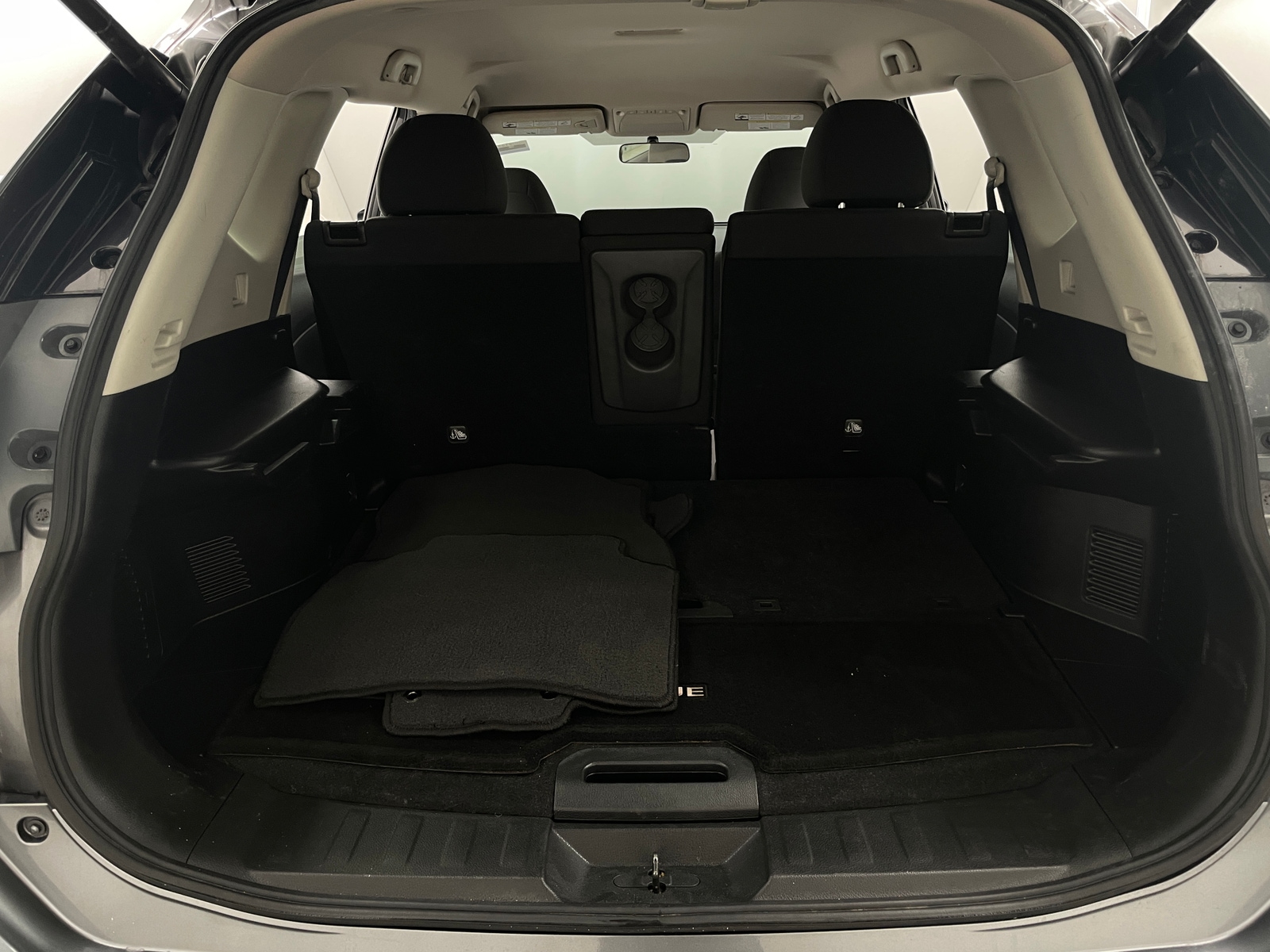 Thumbnail: 2016 Nissan Rogue - 7