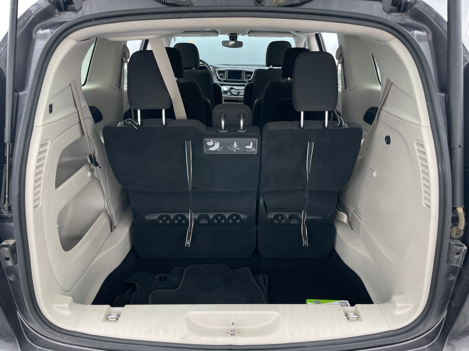 Thumbnail: 2020 Chrysler Pacifica - 7