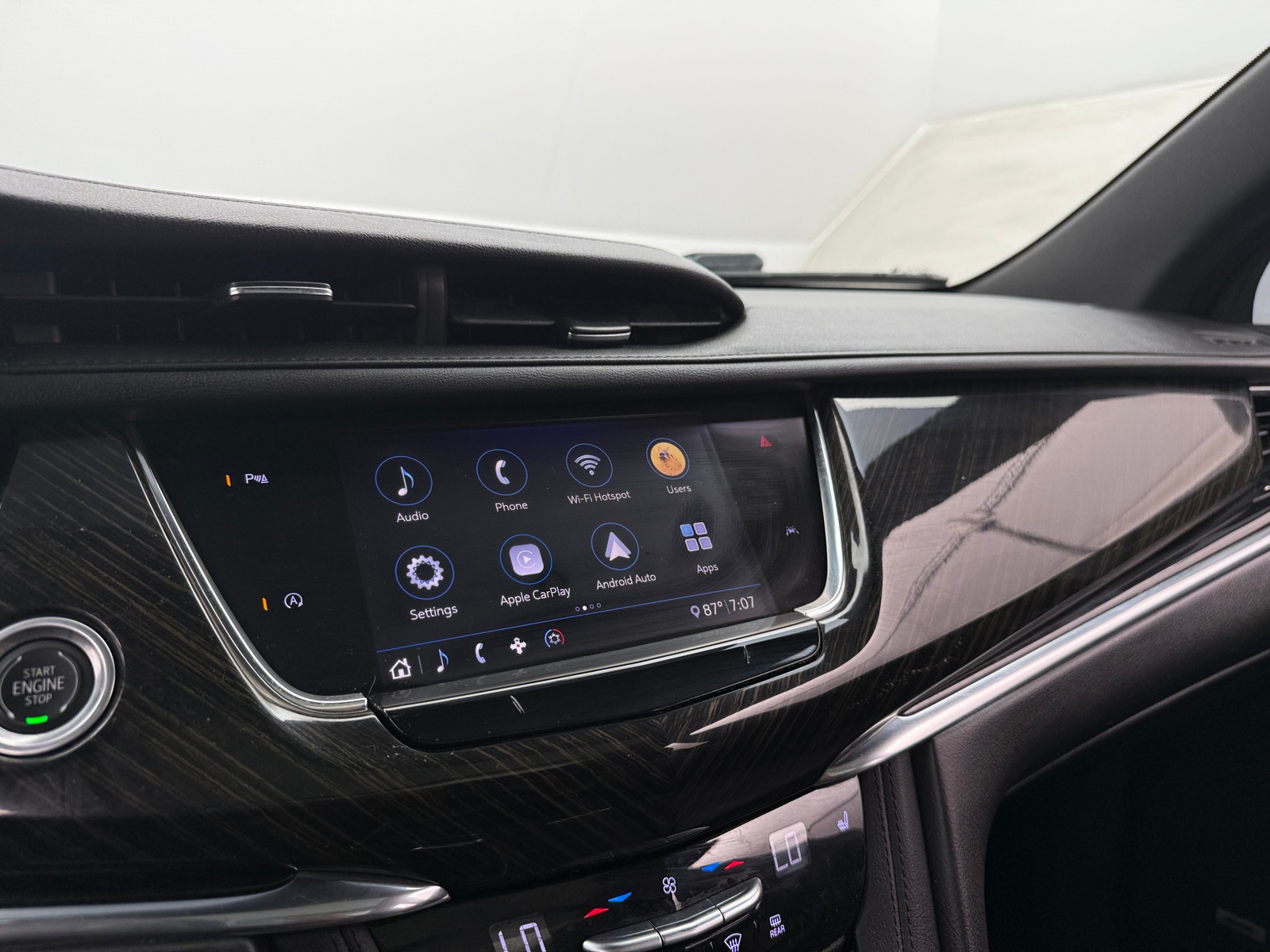 Thumbnail: 2020 Cadillac XT6 - 3