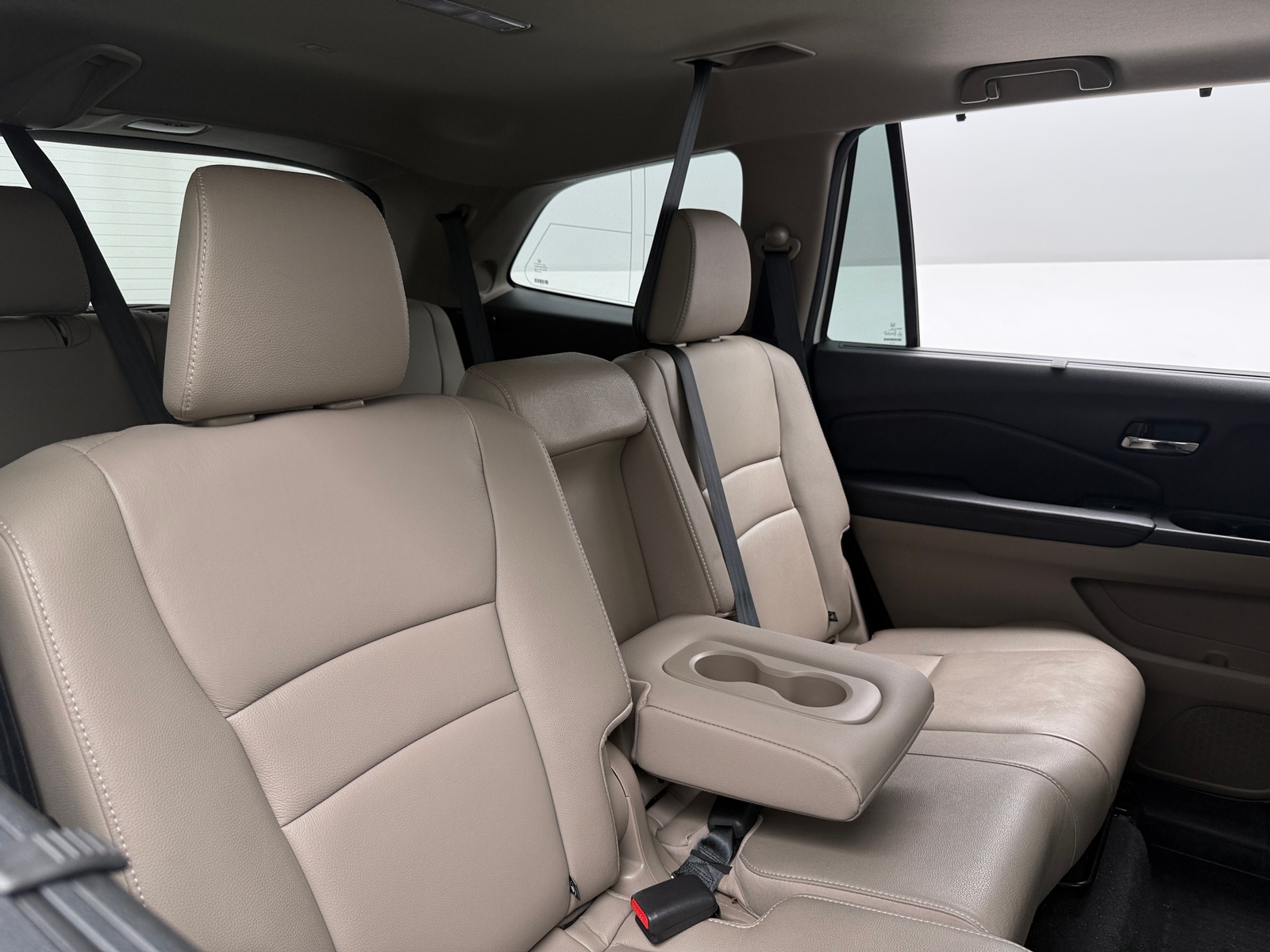 Thumbnail: 2017 Honda Pilot - 5