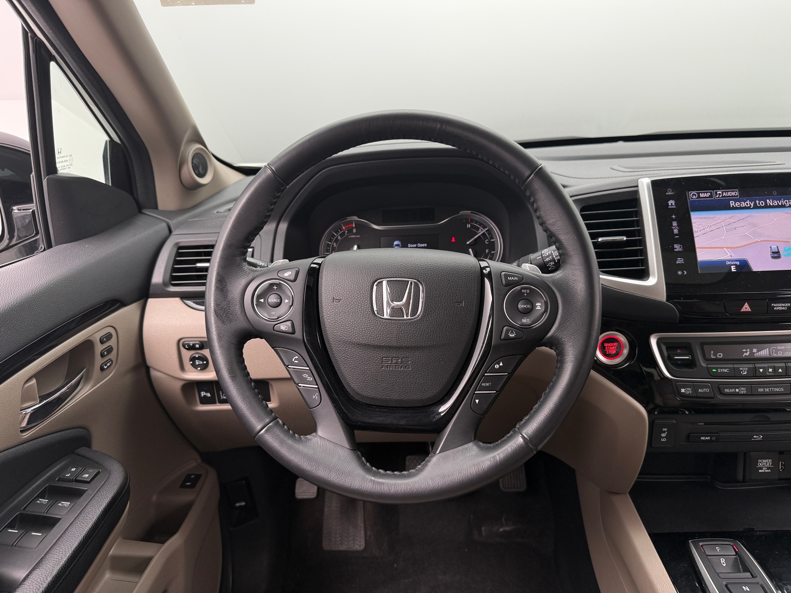 Thumbnail: 2017 Honda Pilot - 4