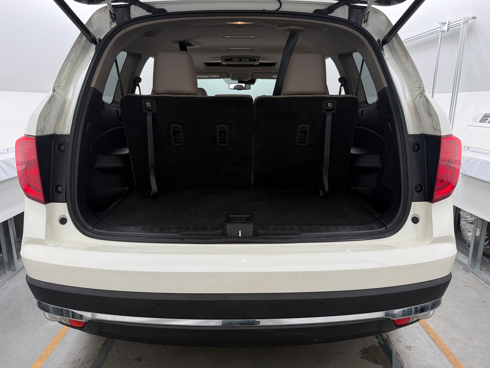 Thumbnail: 2017 Honda Pilot - 6