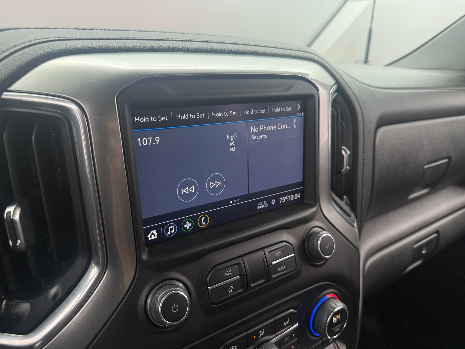 Thumbnail: 2022 Chevrolet Silverado 2500 - 4