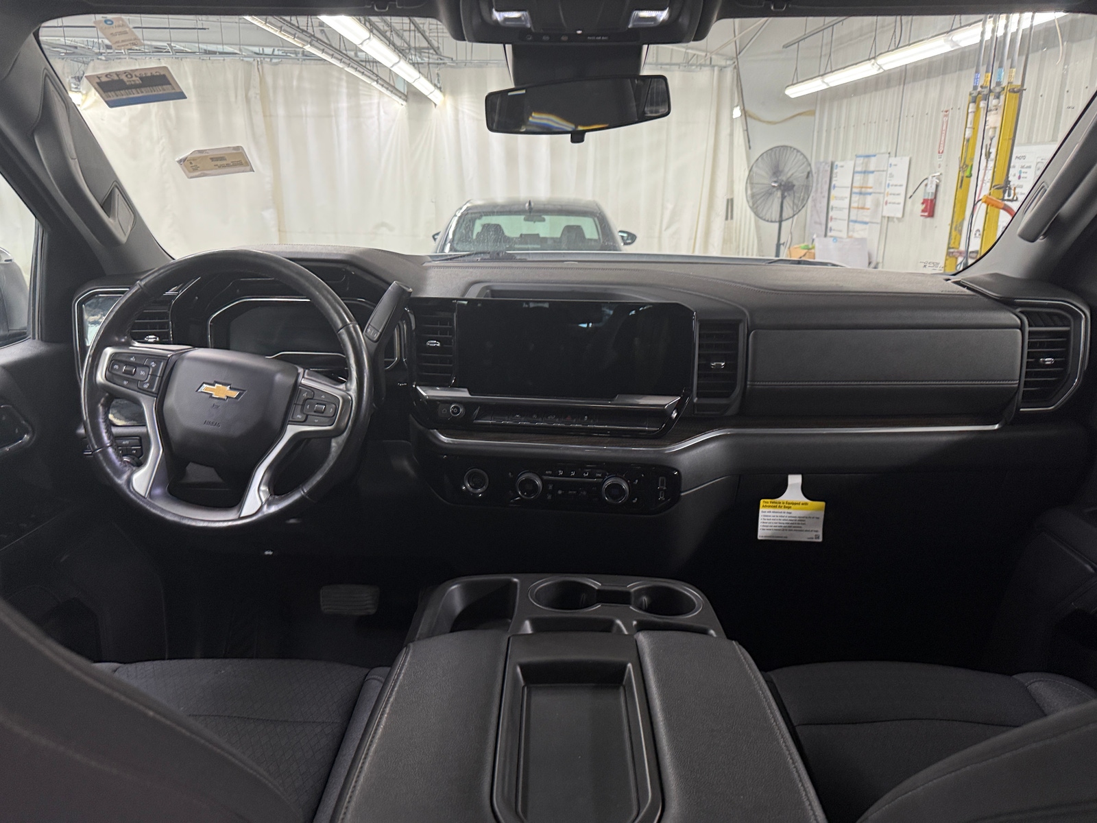 Thumbnail: 2022 Chevrolet Silverado 1500 - 3