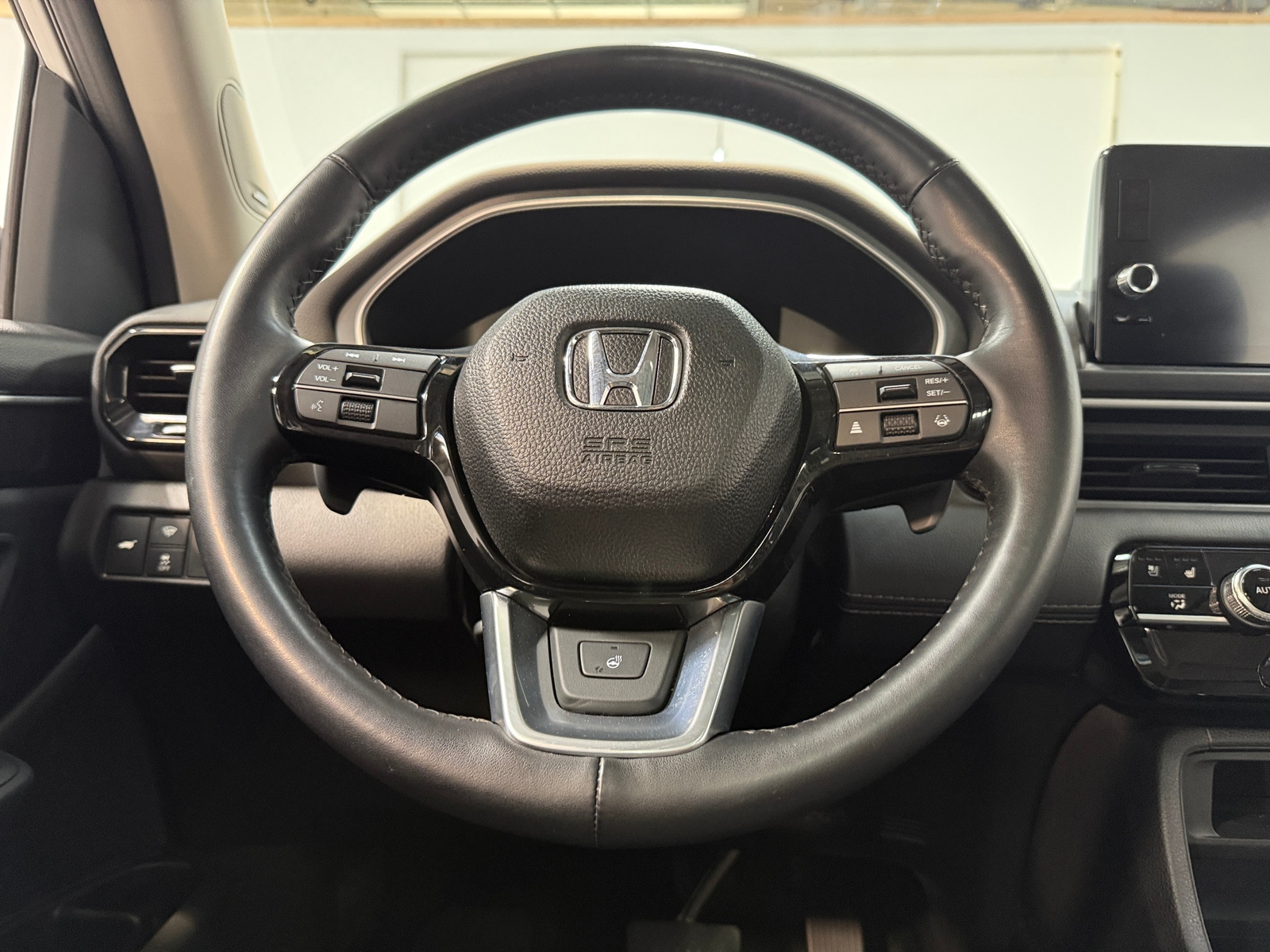 Thumbnail: 2023 Honda Pilot - 4