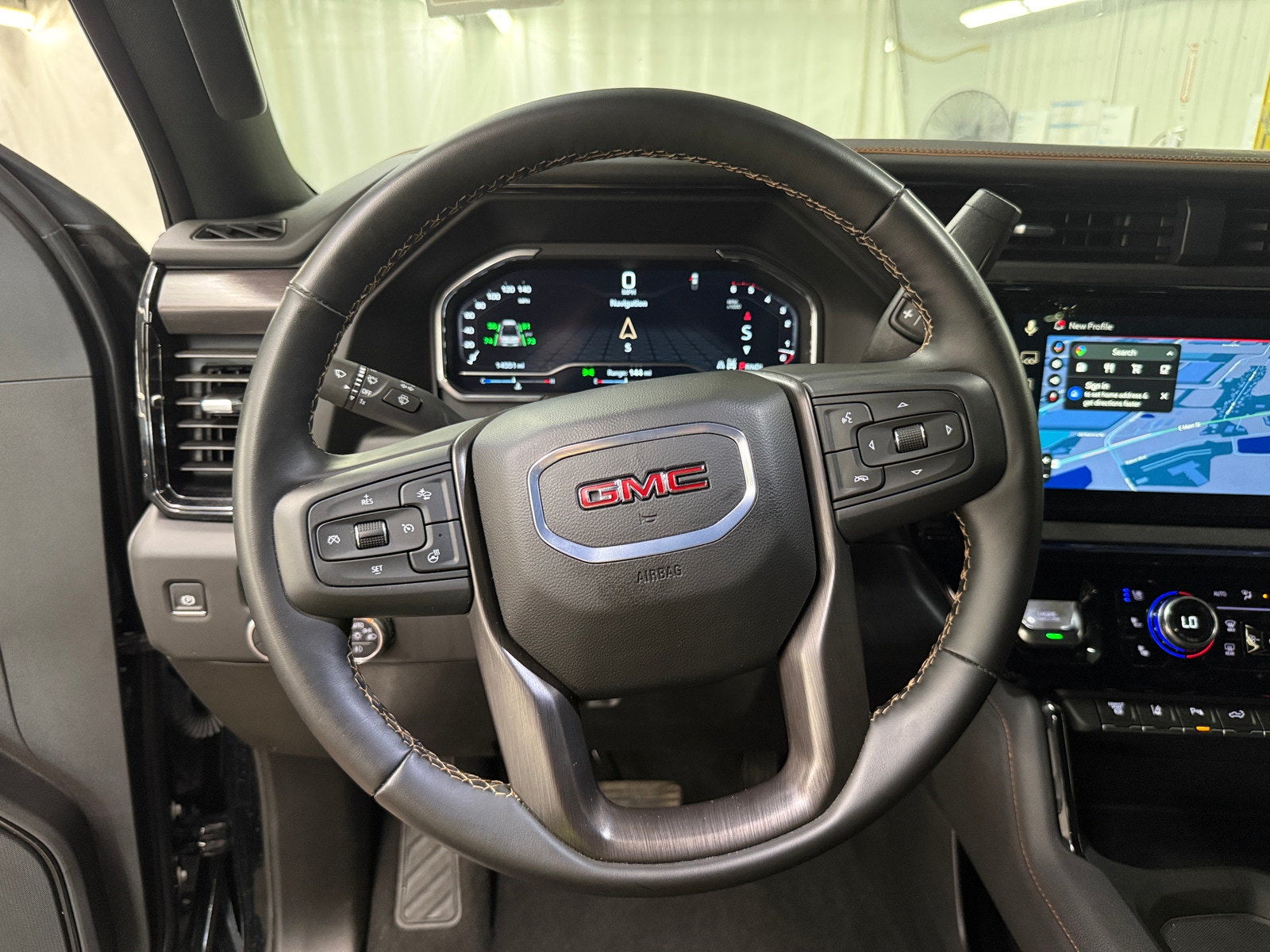 Thumbnail: 2025 GMC Sierra 2500 - 4