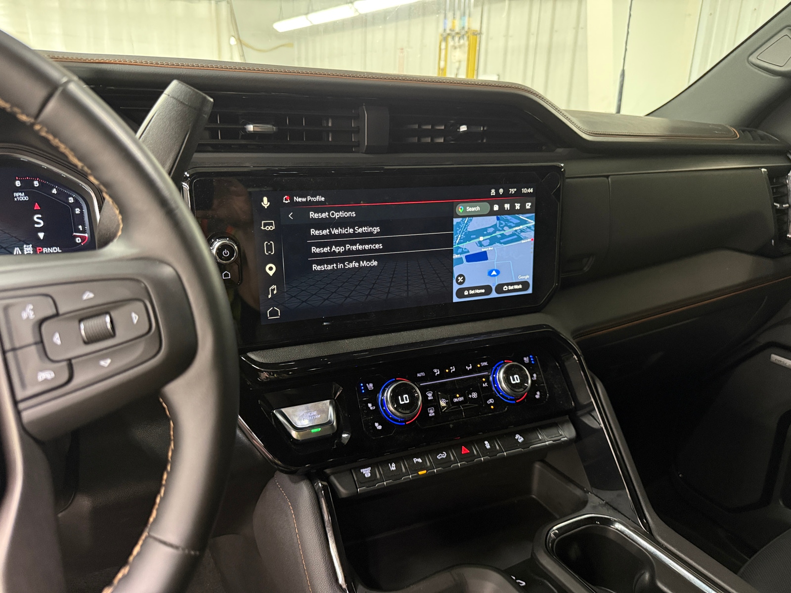 Thumbnail: 2025 GMC Sierra 2500 - 3