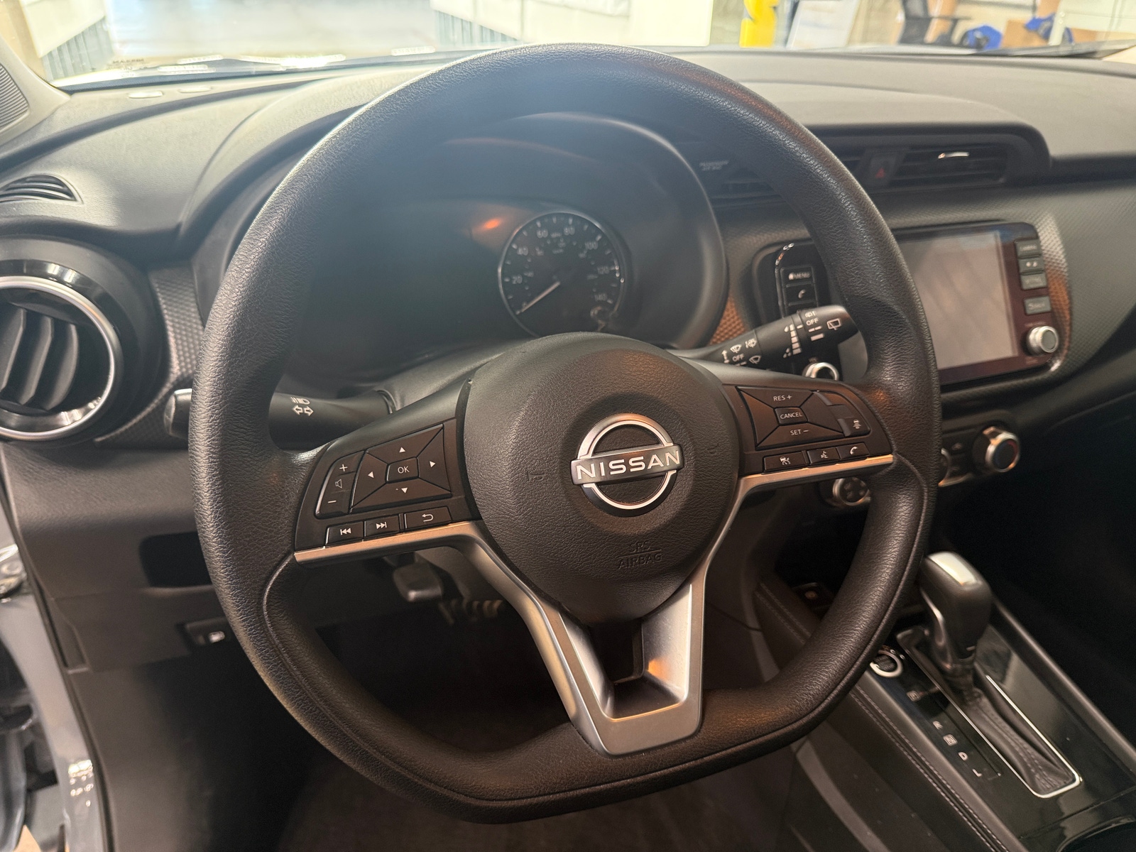 Thumbnail: 2023 Nissan Kicks - 5