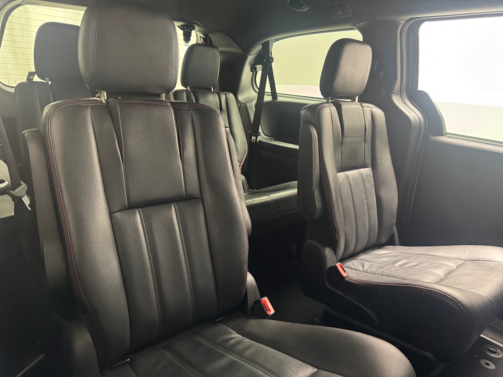 Thumbnail: 2018 Dodge Grand Caravan - 5