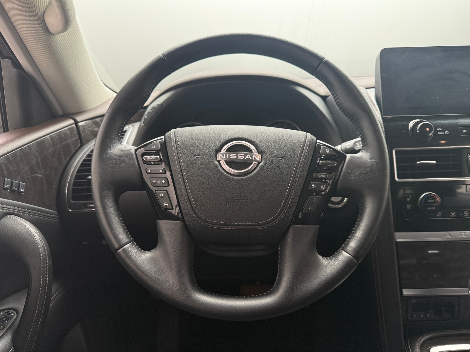 Thumbnail: 2024 Nissan Armada - 4