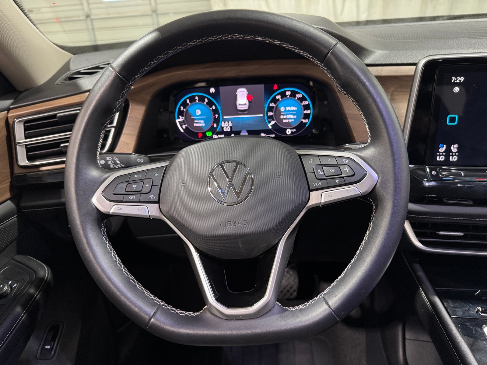 Thumbnail: 2026 Volkswagen Atlas - 4