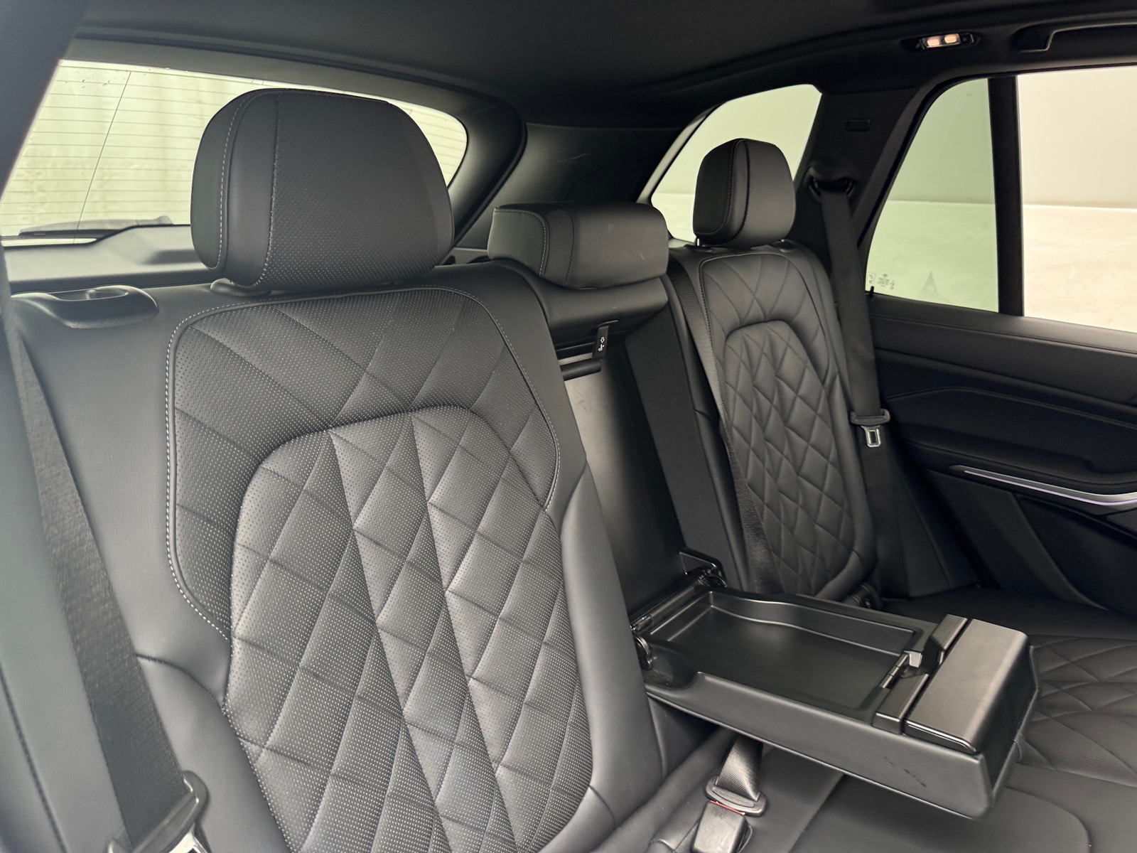Thumbnail: 2024 BMW X5 - 6