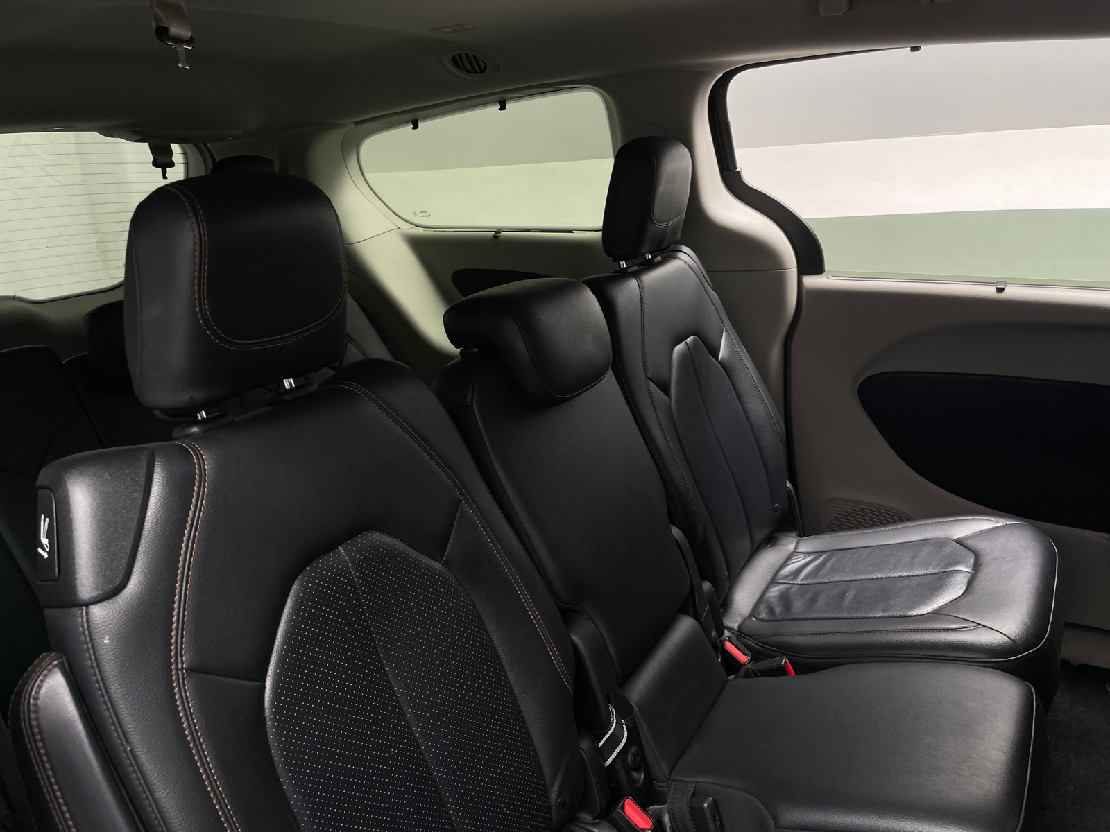 Thumbnail: 2019 Chrysler Pacifica - 5