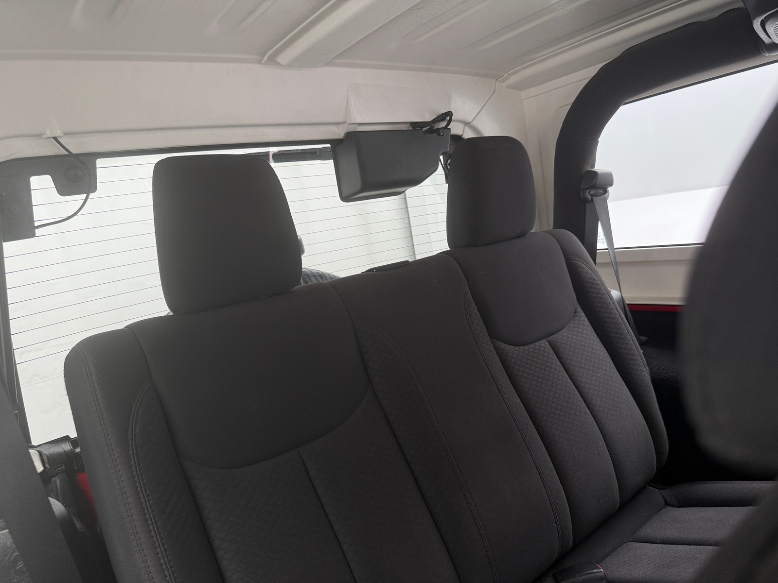Thumbnail: 2015 Jeep Wrangler - 6