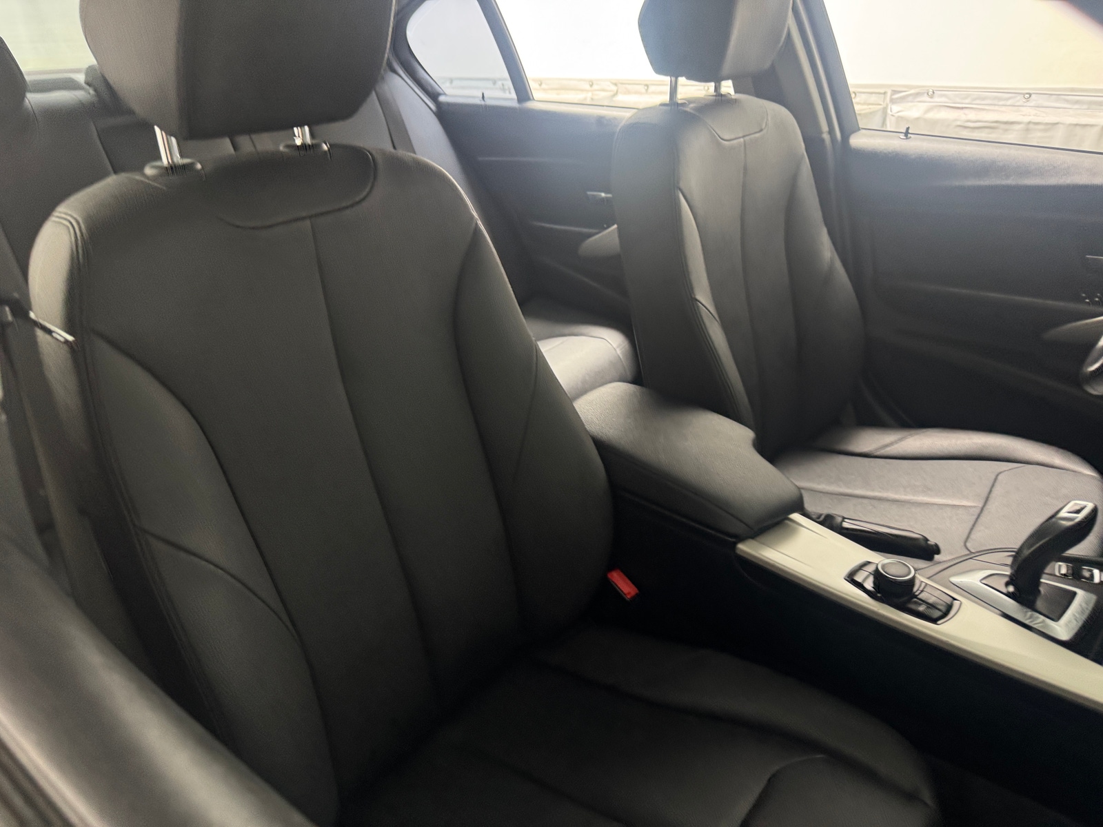 Thumbnail: 2018 BMW 3 Series - 2