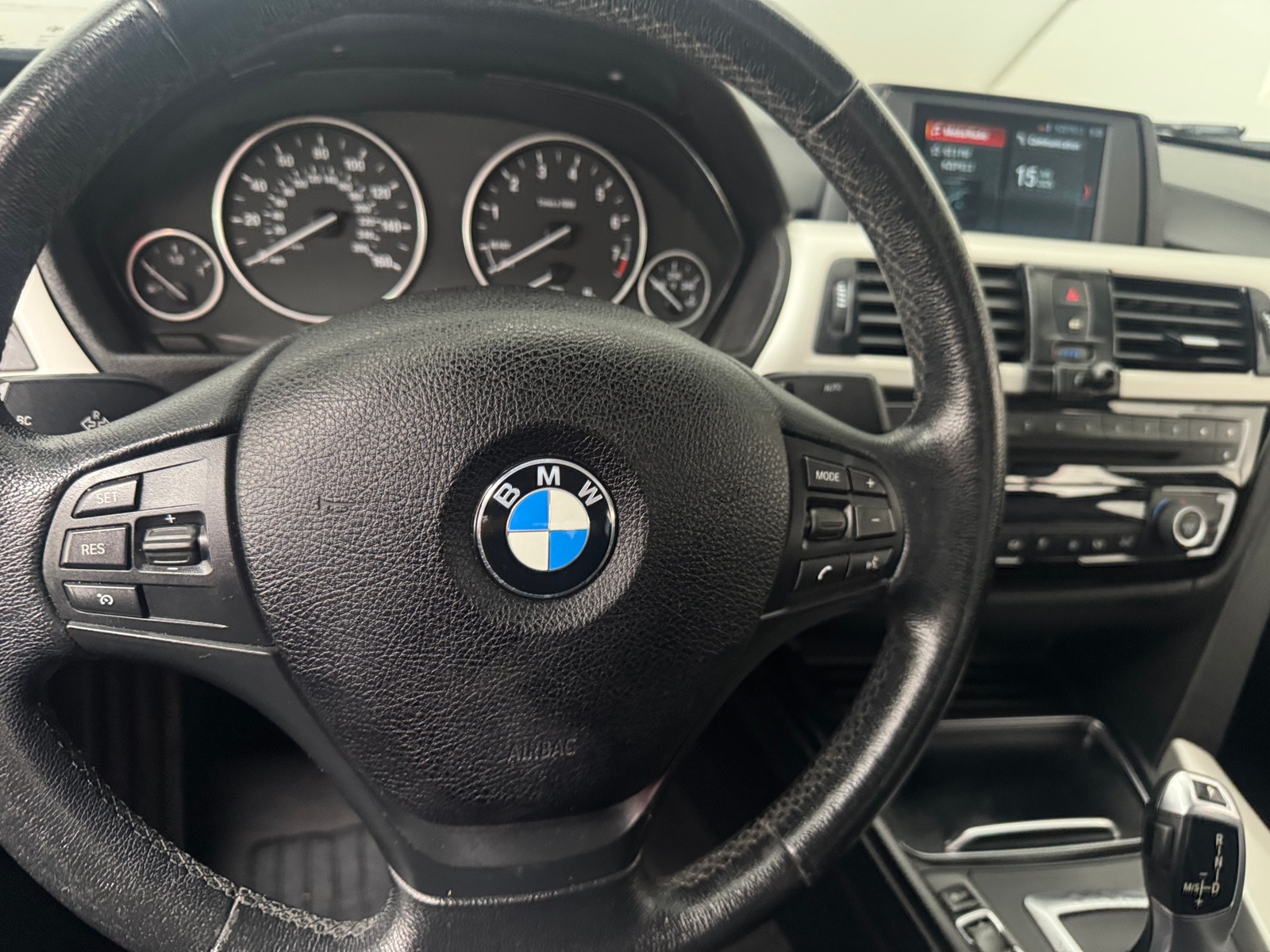 Thumbnail: 2018 BMW 3 Series - 5