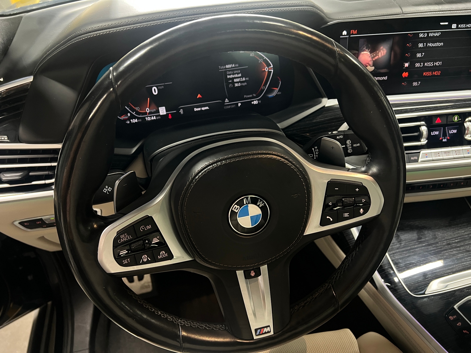 Thumbnail: 2021 BMW X7 - 4